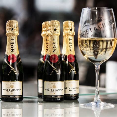 where to buy mini champagne bottles in bulk.